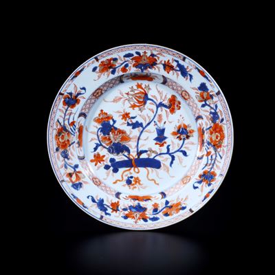Piatto in Porcellana Imari, Giappone, XVIII Secolo
