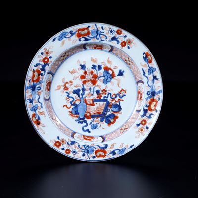 Piatto in Porcellana Imari, Giappone, XVIII Secolo