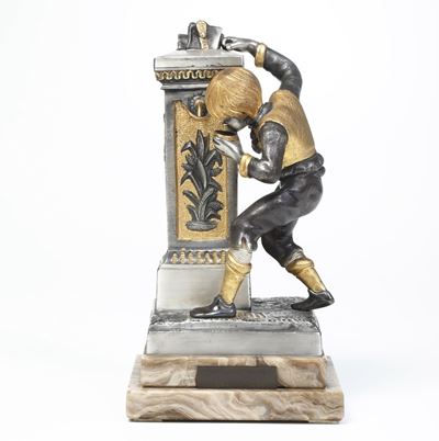 Bambino alla Fontana
