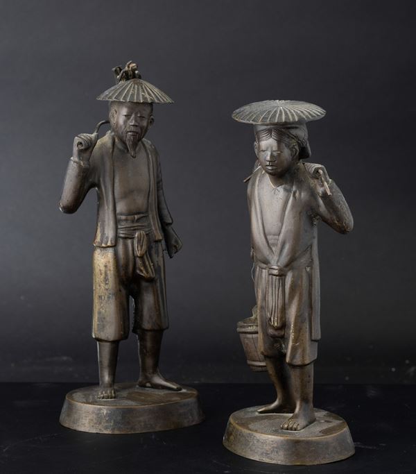 Due figure di contadini in bronzo, Cina, XX secolo