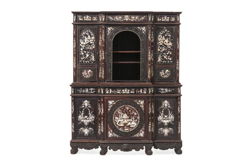 Credenza intarsiata. Cina, XIX secolo  - Auction Italian Mansions - Cambi Casa d'Aste