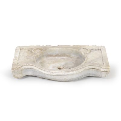 Vasca da Lavabo in Marmo Scolpito con Profilo Sagomato