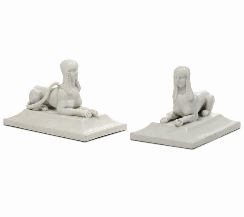 Coppia di fermacarte Torino, Manifattura di Vinovo, periodo Lomello, 1819   - Asta Maioliche, Porcellane e Figure Venete di un Collezionista Veneziano - Cambi Casa d'Aste