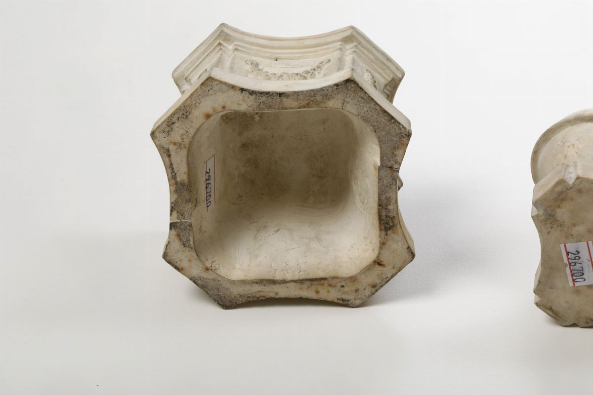 Gruppo su Piedistallotorino, Manifattura di Vinovo, Periodo Lomello, 1815-1825
