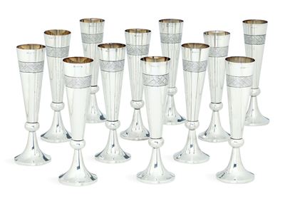 Dodici Flutes. Argenteria Siciliana del XX Secolo. Argentiere Eugenio Stancampiano, Palermo