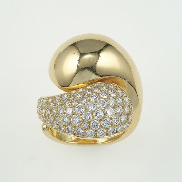 “Yin Yang” gold and diamond ring. Signed and numbered Cartier n. 82625456