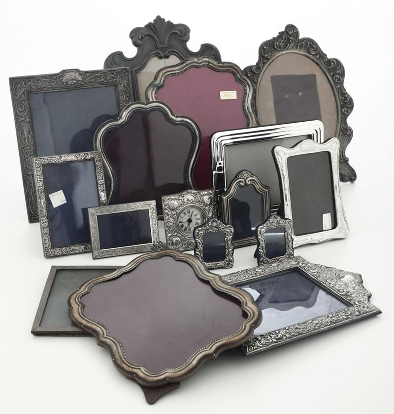 Un lotto di cornici in argento. Varie manifatture italiane del XX secolo  - Asta Argenti - Cambi Casa d'Aste