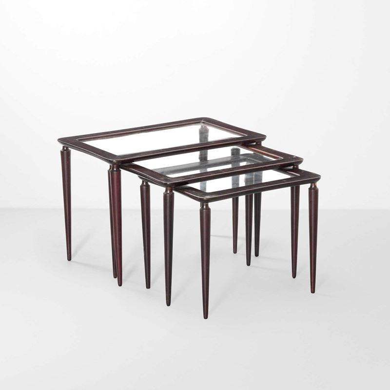 Ico Parisi : Tre tavoli bassi sovrapponibili mod. 401  - Auction Design - Cambi Casa d'Aste