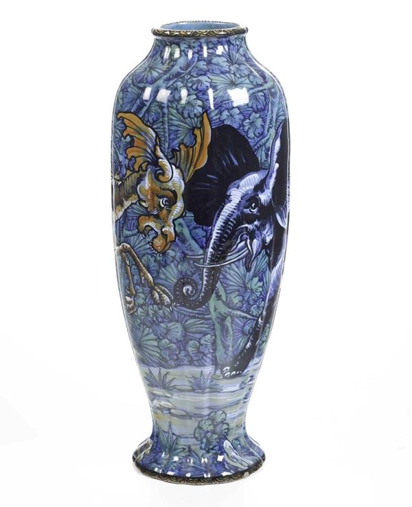 Grande vaso. Pesaro, Manifattura Mengaroni, anni '30 del XX secolo.