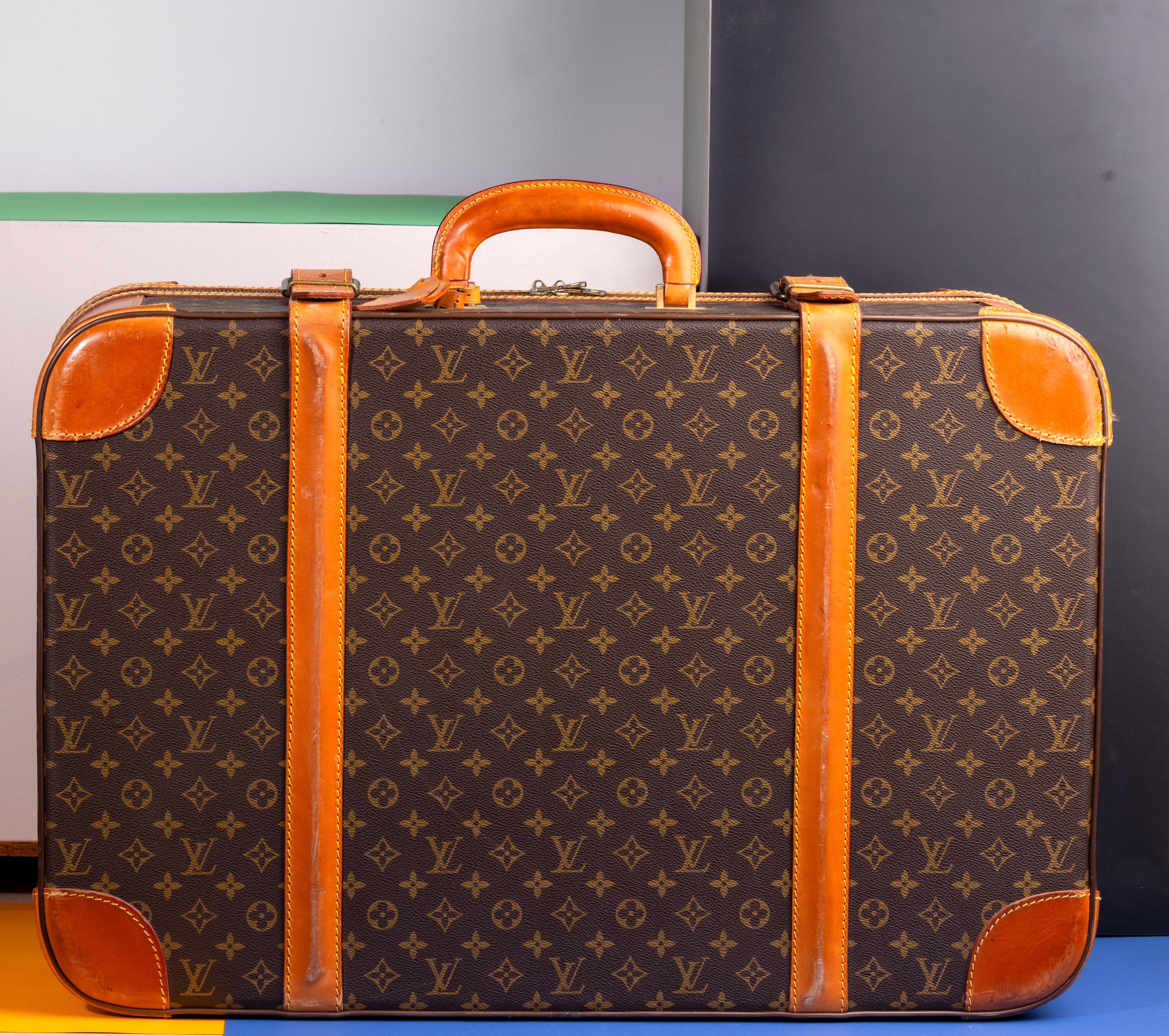 Louis Vuitton Alzer Valigia Rigida con Difetti e Segni di Usura