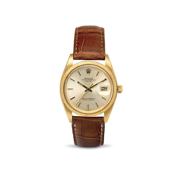 Rolex - Refined and attractive Date ref 1503 in 18k yellow gold, Silver-plated dial with original deployant