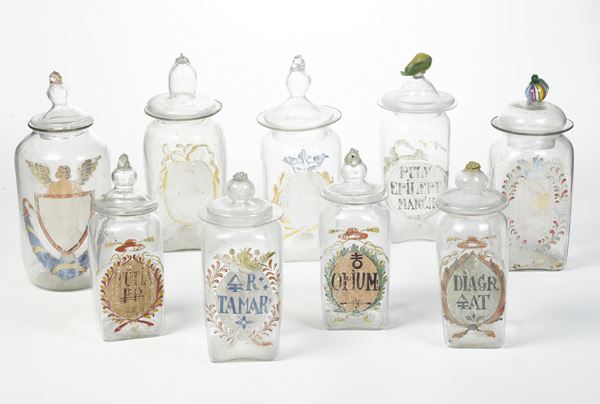 Nove vasi da farmacia, XVIII secolo.