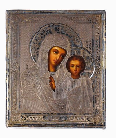 Vergine di Kazan. Scuola Russa del XIX Secolo. Icona su Tavola e Riza in Argento Dorato, Russia I...