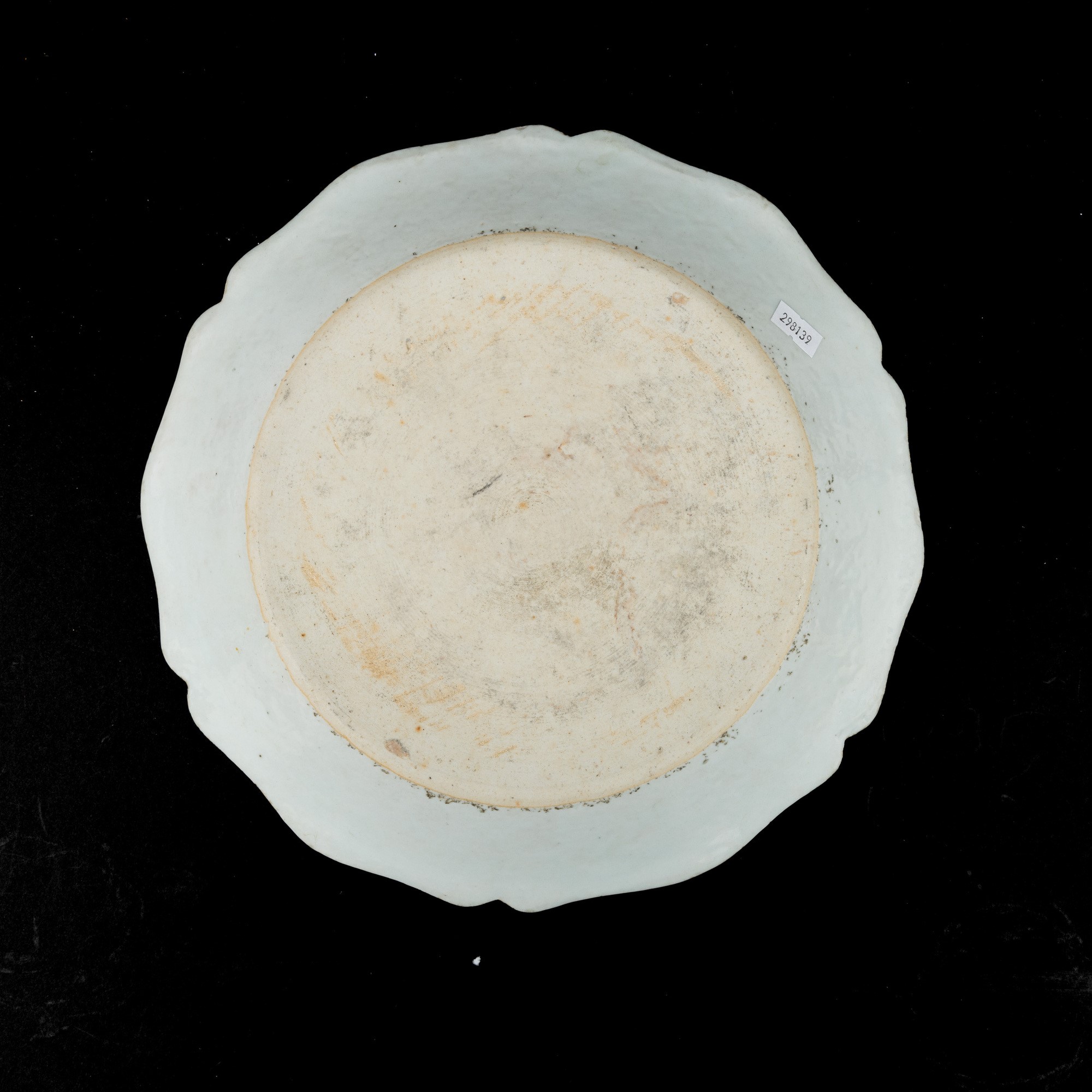 Piatto in porcellana Famiglia Rosa, decoro floreale, Cina, Dinastia Qing, epoca Qianlong (1736-17...