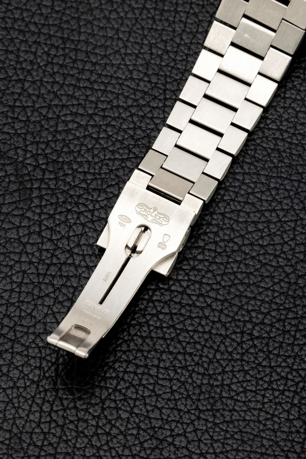 Rolex - Daydate Ref 18239 in Oro Bianco 18k, Quadrante Nero Lucido con Indici in Brillanti, Bracc...
