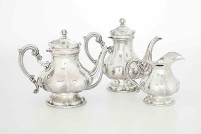 Servizio da Tè e Caffé. Argenteria Italiana del XX Secolo, Argentiere Gianni Pietrasanta, Alessan...