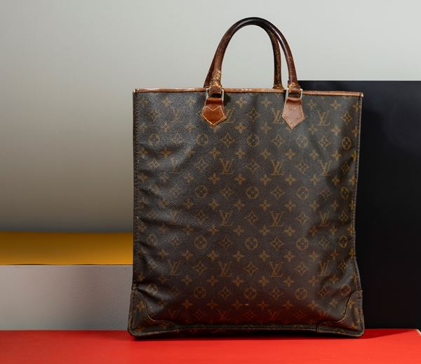 Louis Vuitton Shopper in canvas monogram, segni evidenti di usura, molto usurati gli angoli e i manici