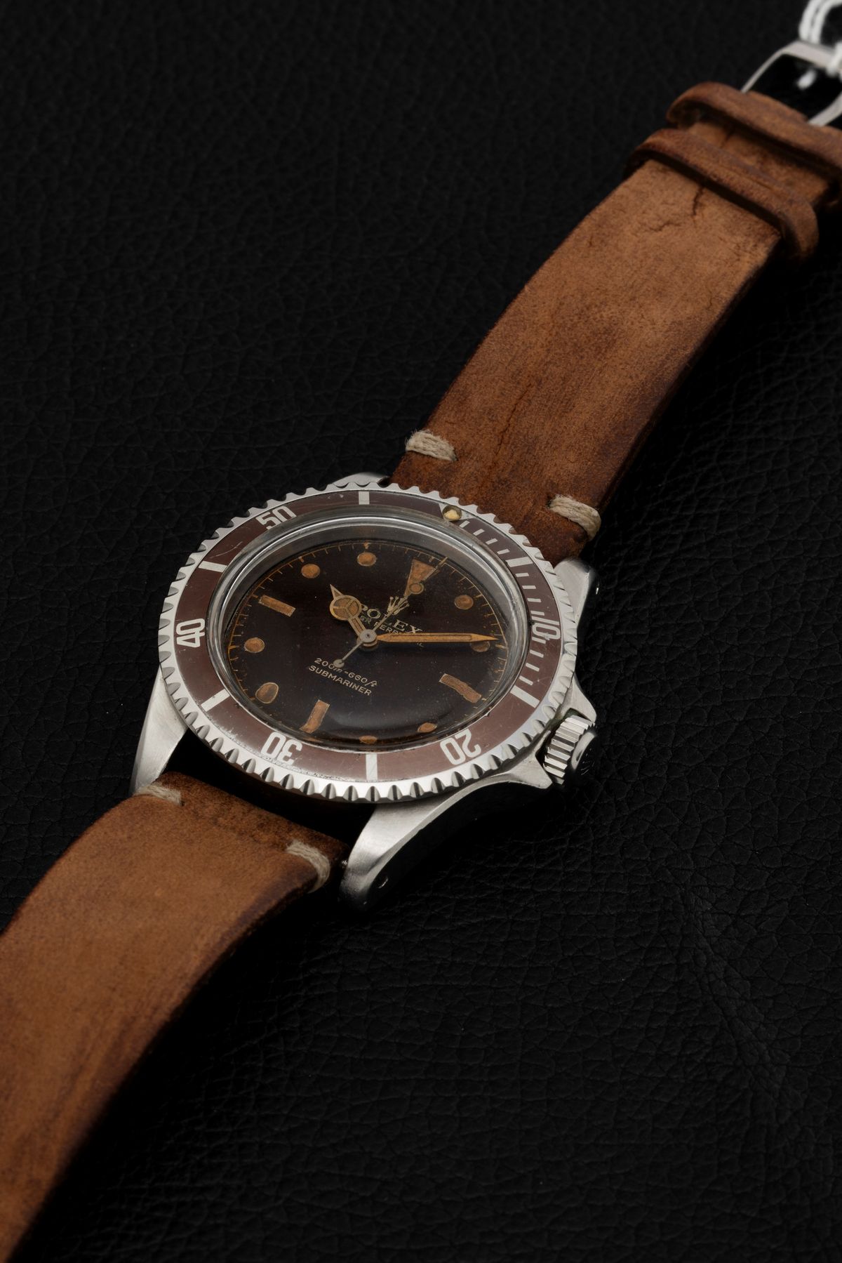 Rolex - Raro Submariner Ref 5512 "cornino" in Acciaio con Ghiera Girevole e Quadrante Gilt Virati...