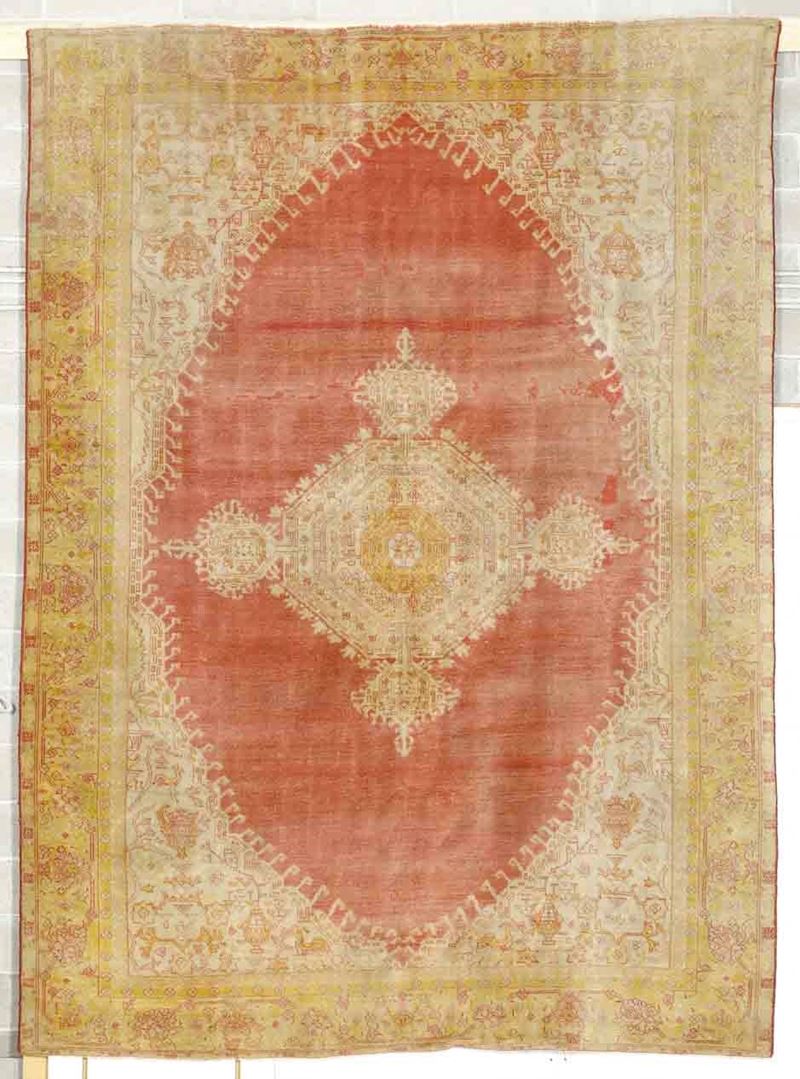 Tappeto Smirne, Anatolia inizio XX secolo  - Auction Carpets - Cambi Casa d'Aste
