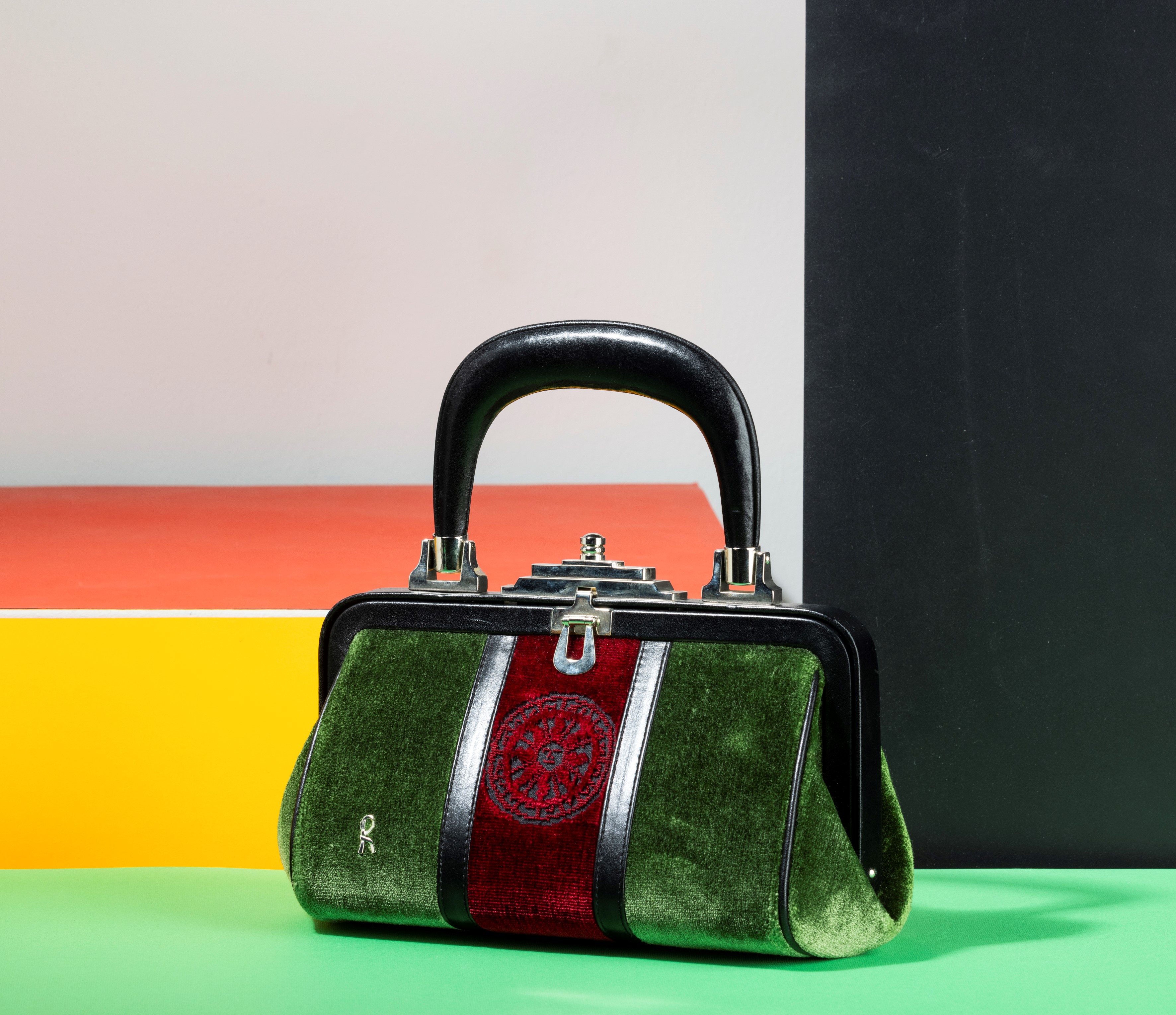 Roberta di Camerino Borsa Piccola in Velluto e Pelle, Difetti, in Ottime Condizioni