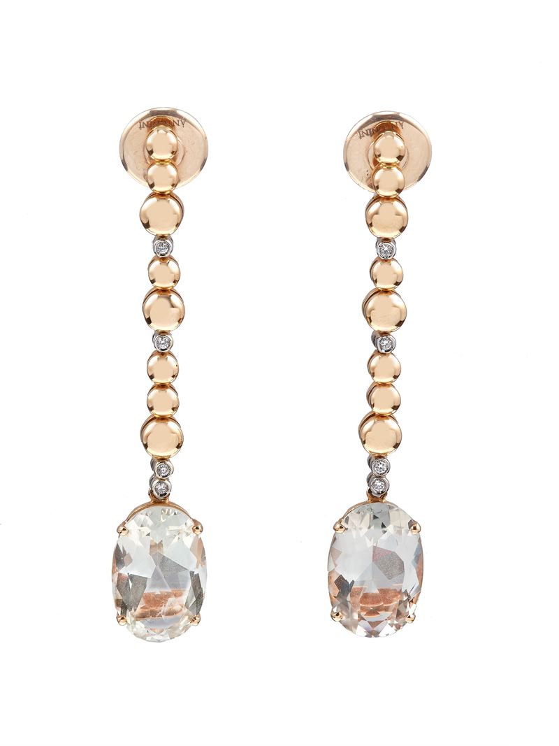 Pair of diamond and prehnite earrings. Fitted case signed Antonini Milano  - Auction Jewels - Cambi Casa d'Aste