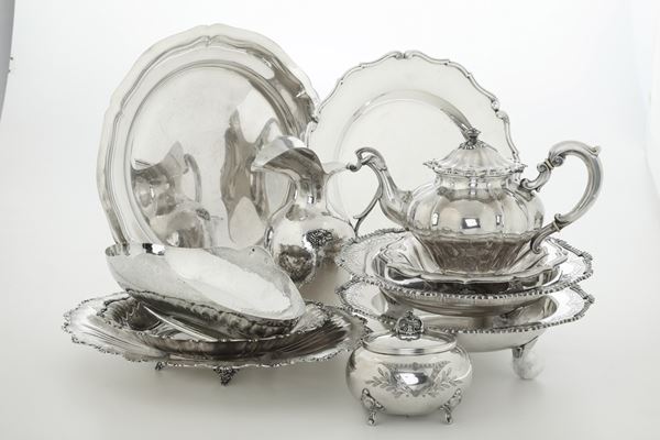 Lotto di oggetti in argento. Argenteria italiana del XX secolo