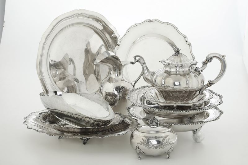 Lotto di oggetti in argento. Argenteria italiana del XX secolo  - Asta Argenti - Cambi Casa d'Aste