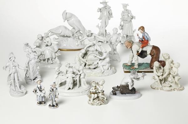 Lotto di quindici diverse figure in porcellana, XX secolo. 