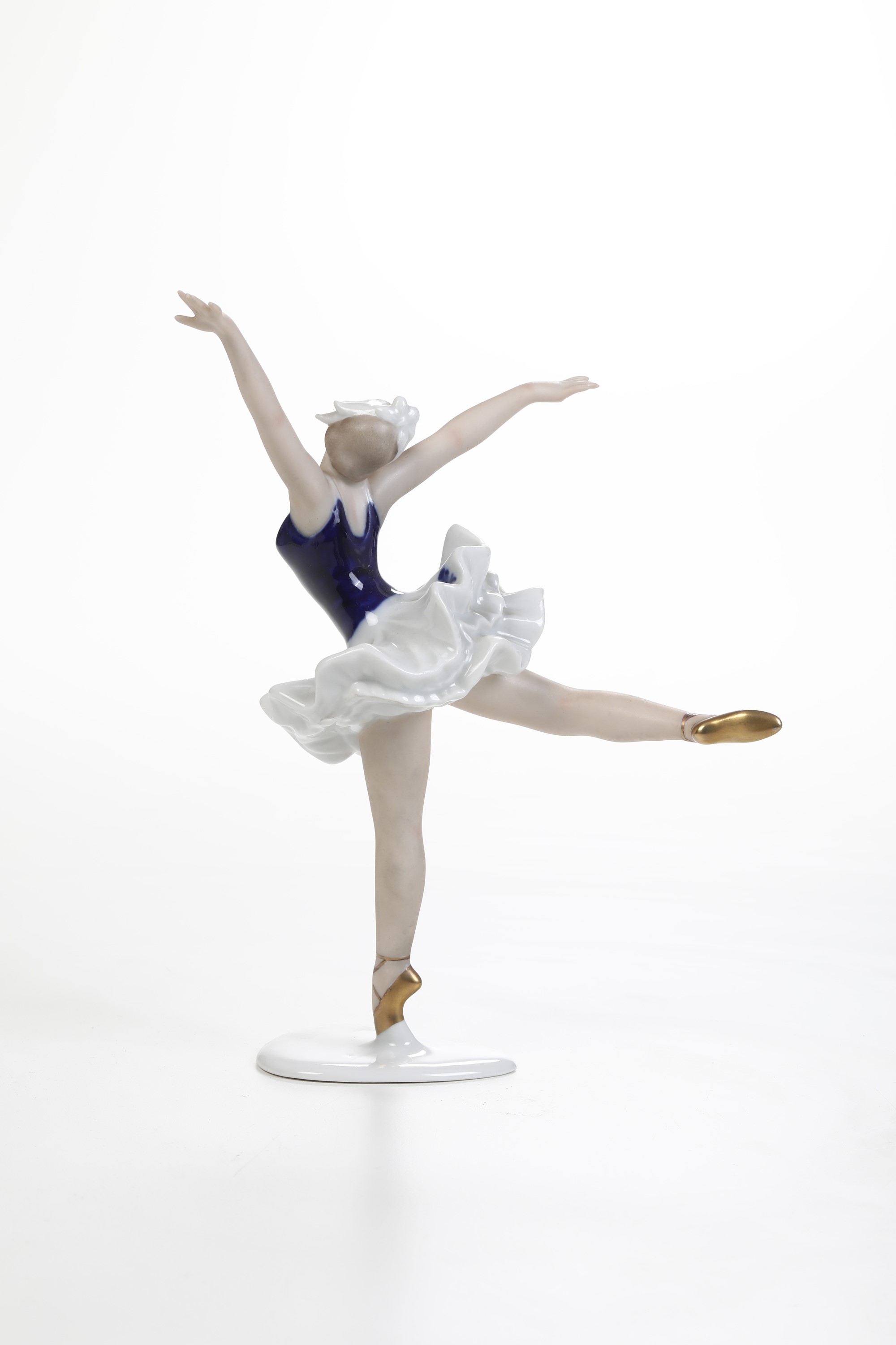 Scultura di Ballerina.germania, Turingia, Manifattura di Wallendorf, Ultimo Quarto del XX Secolo.