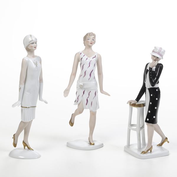 Tre figurine. Germania,Turingia, Manifattura di Wallendorf, terzo quarto del XX secolo.