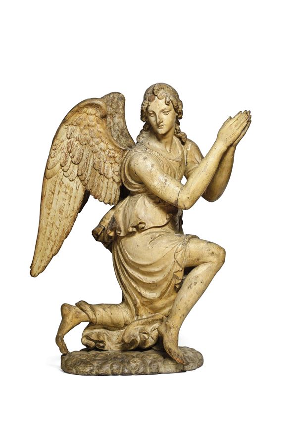 Angelo genuflesso orante. Arte rinascimentale senese, XVI secolo. Ambito di Lorenzo di Mariano detto il Marrina (Siena 1476-1534)