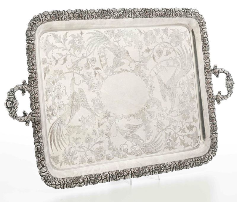 Vassoio biansato in metallo argentato. XX secolo  - Auction Silverware - Cambi Casa d'Aste