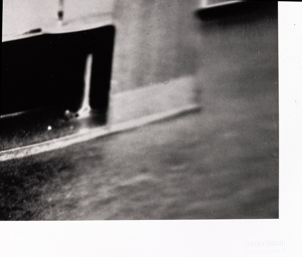 Franco Vaccari - Esposizione in Tempo Reale N°4: Lascia su Queste Pareti una Traccia Fotografica ...