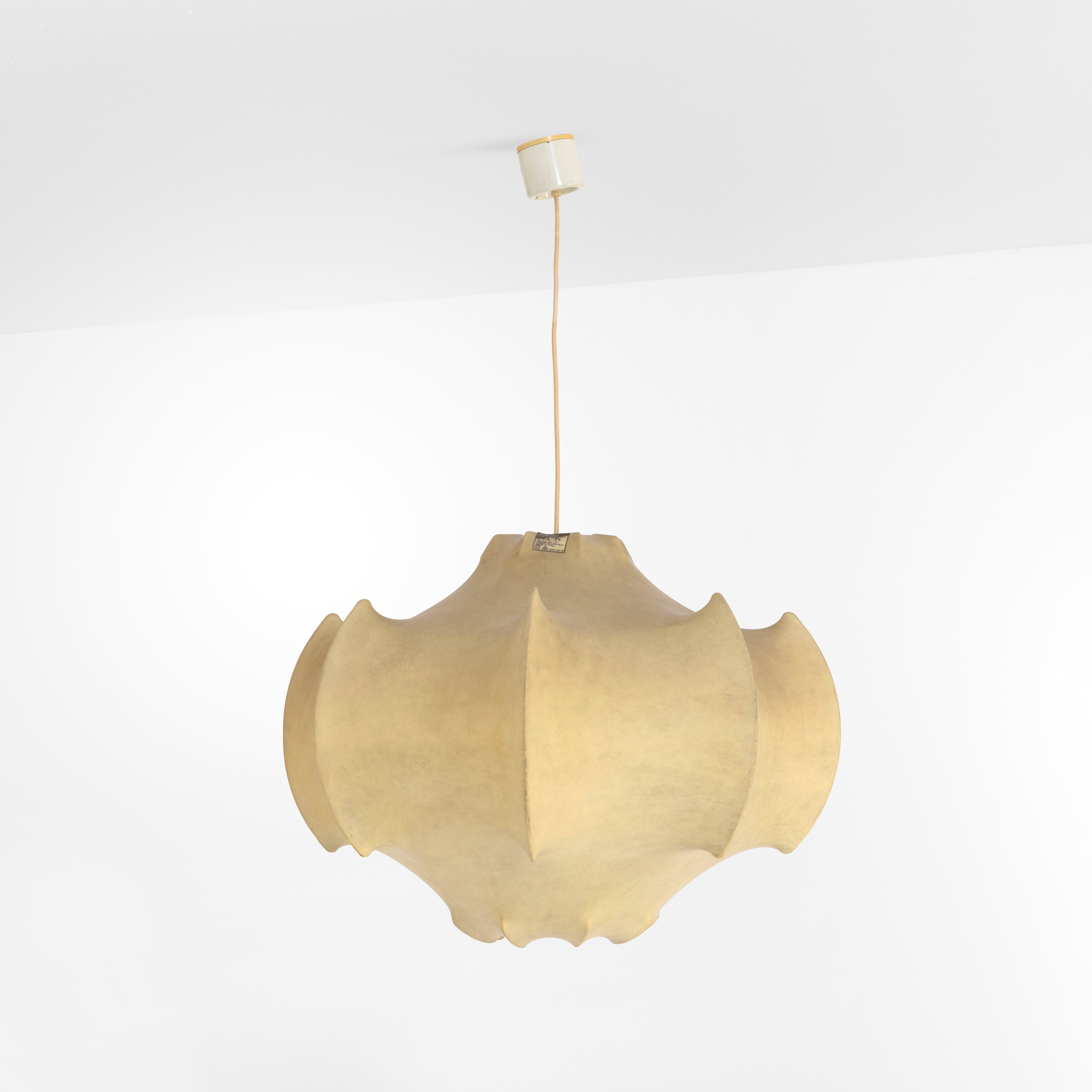 Achille e Piergiacomo Castiglioni - Due Lampade a Sospensione Mod. Viscontea
