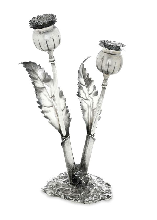 Sale e pepe a foggia di papavero. Italia XX secolo. Argentiere Pradella, Milano per Mario Buccellati