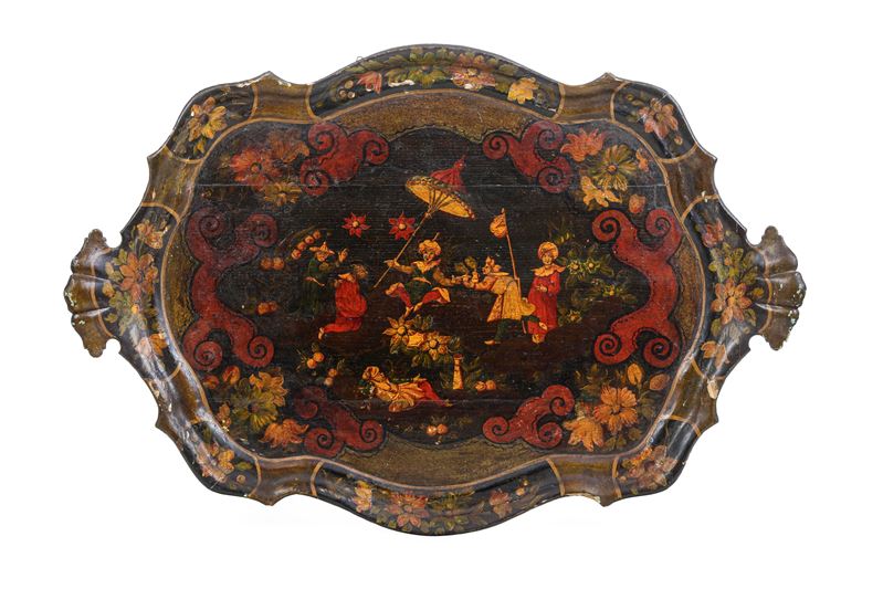 Vassoio biansato in legno dipinto con scena orientalista. Venezia, XIX secolo  - Auction Italian Mansions - Cambi Casa d'Aste