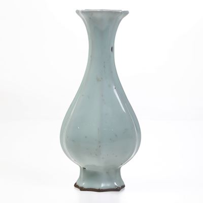 Vaso in Porcellana Claire De Lune, Cina, Dinastia Qing, Epoca Qianlong, XVIII Secolo