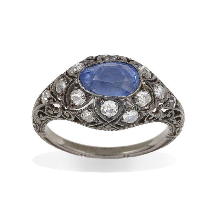 Anello con zaffiro Sri Lanka e diamanti di vecchio taglio  - Asta Vintage Jewellery - Cambi Casa d'Aste