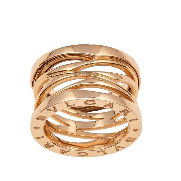Gold pink ring. Signed Bulgari by Zaha Hadid
