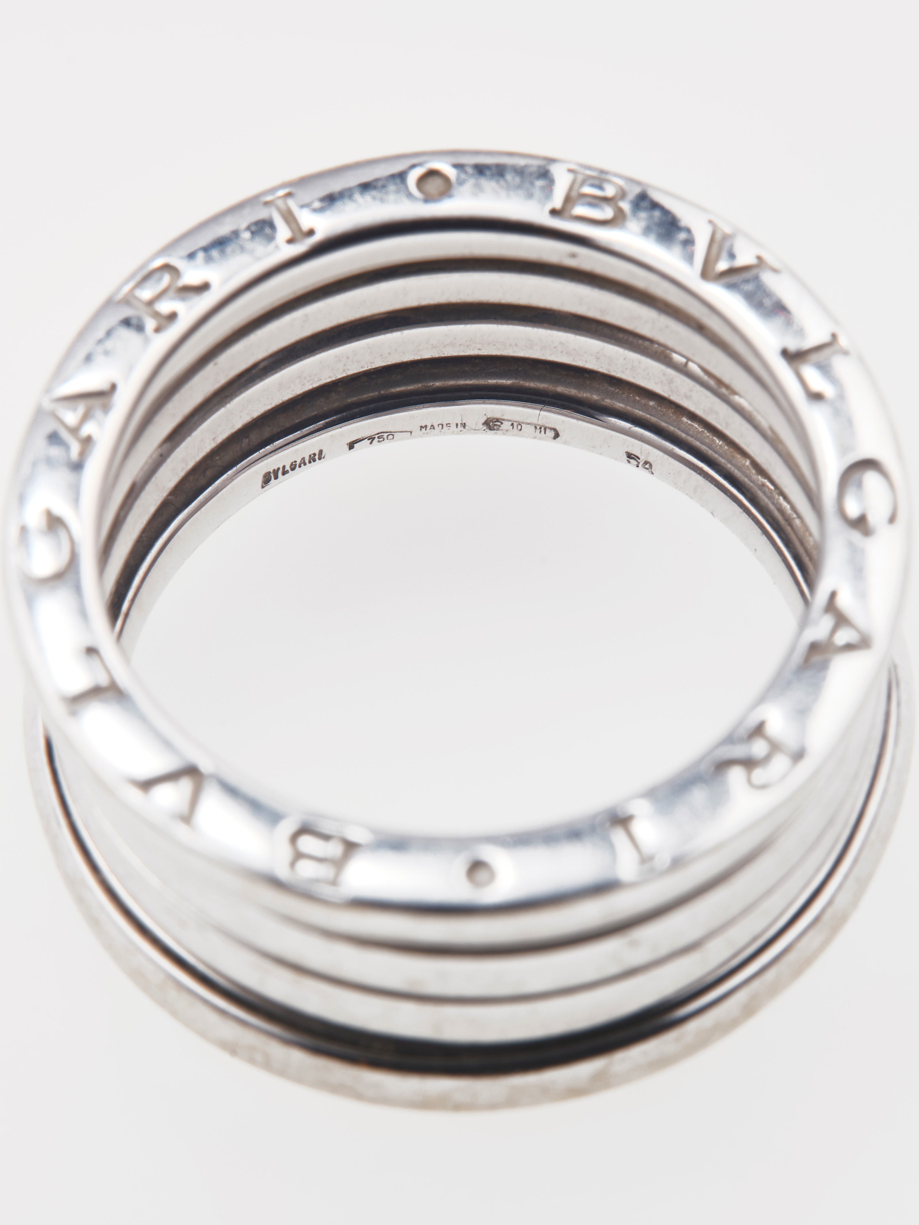 Bulgari. Anello “b.zero1”