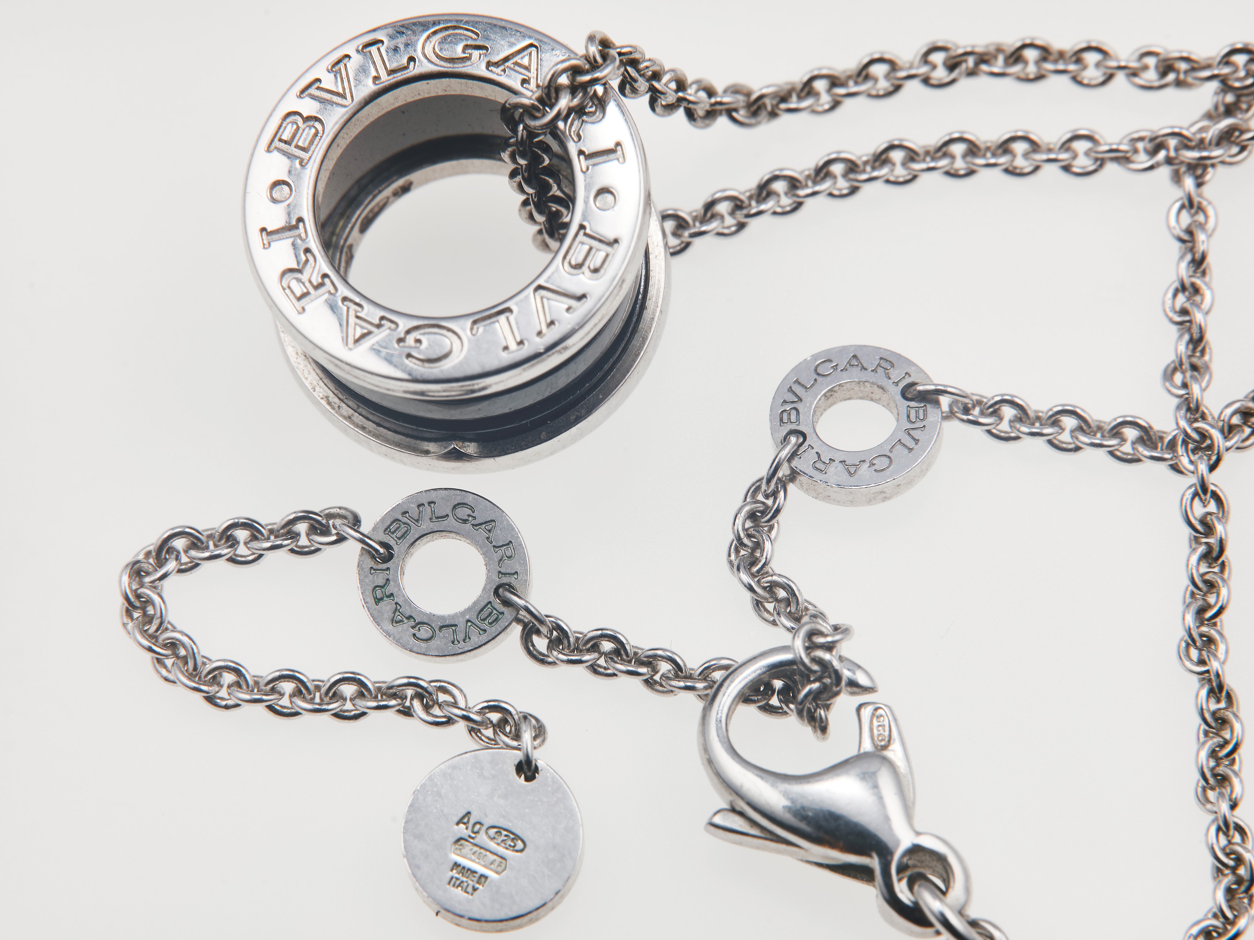 Bulgari per Save The Children. Girocollo “b.zero1”