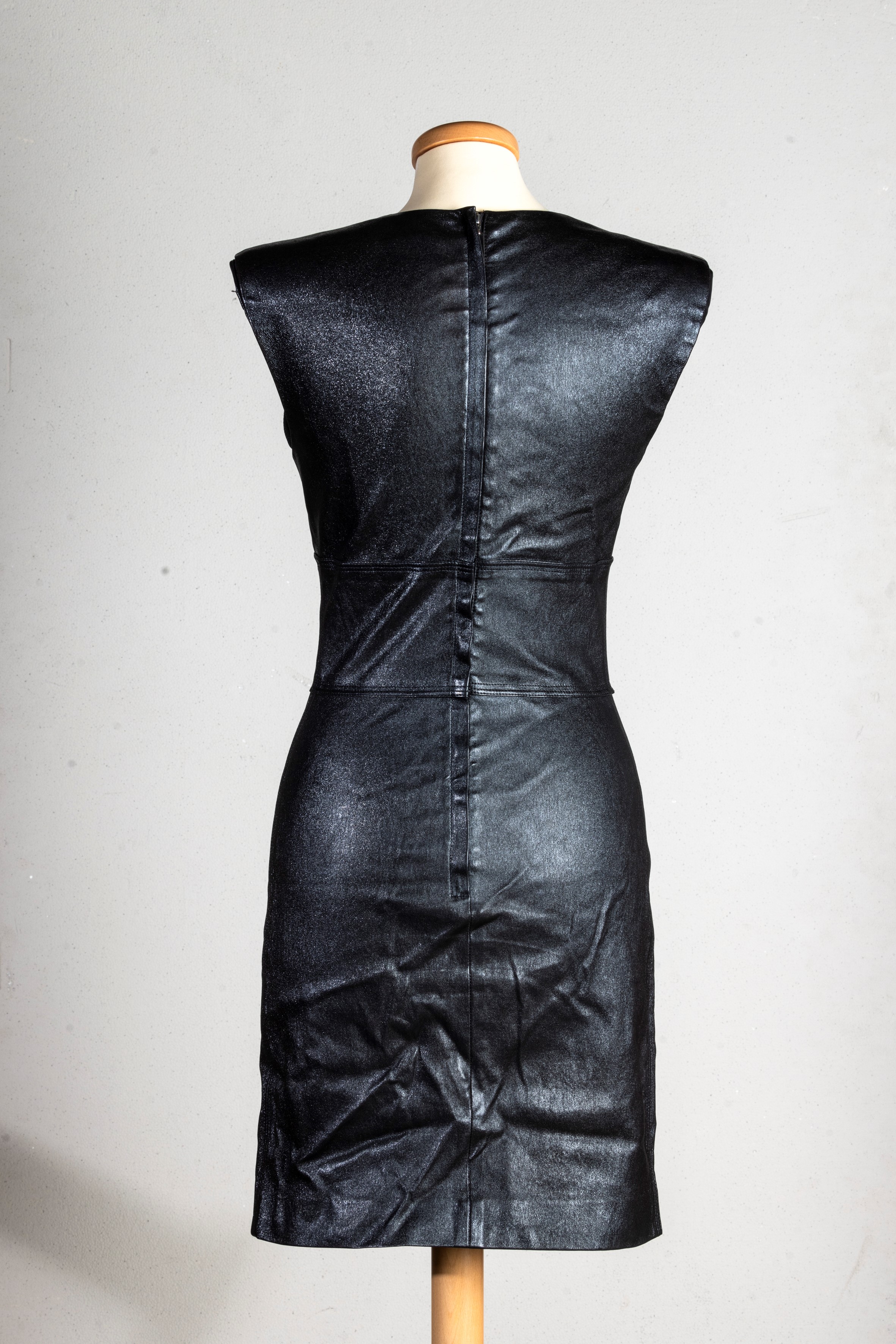 Louis Vuitton Vestito Tubino in Pelle in Color Argento Scuro/nero, Identificativo N. Rw171b Ljx F...
