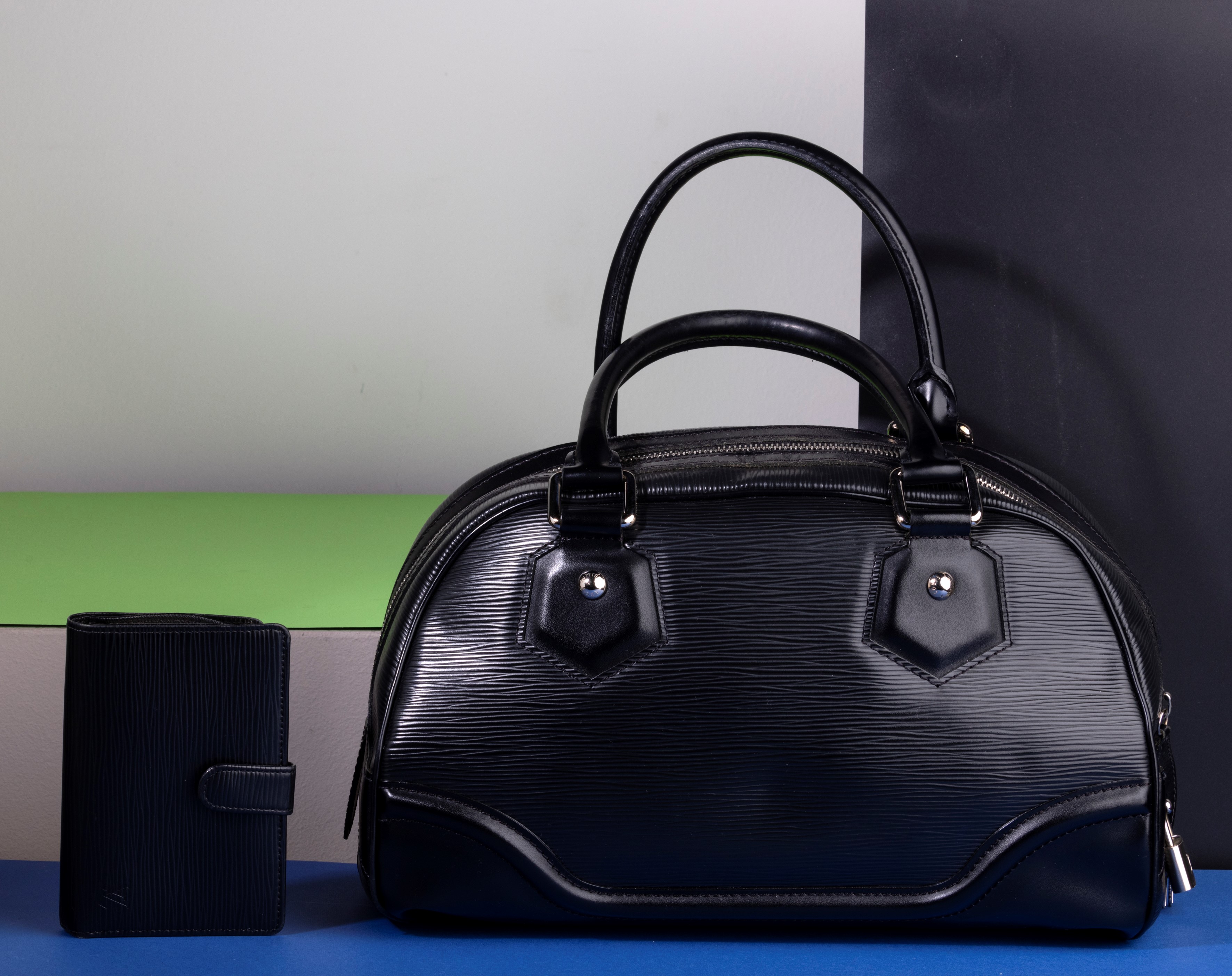 Louis Vuitton Borsa Bowling a Mano in Pelle Epi e Portafogli Abbinato, Difetti, in Buone Condizio...