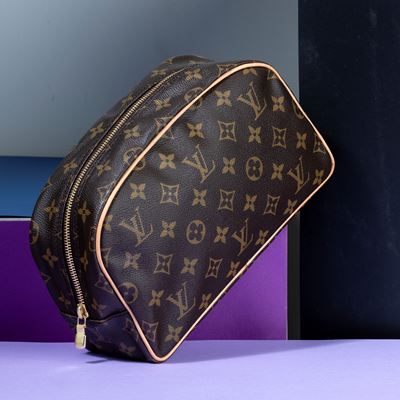 Louis Vuitton Beauty in Canvas Monogram, Difetti, in Ottime Condizioni, Dustbag