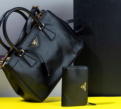 Prada Borsa Double in Pelle Nera con Portafogli Abbinato, Difetti, in Buone Condizioni, Dustbag