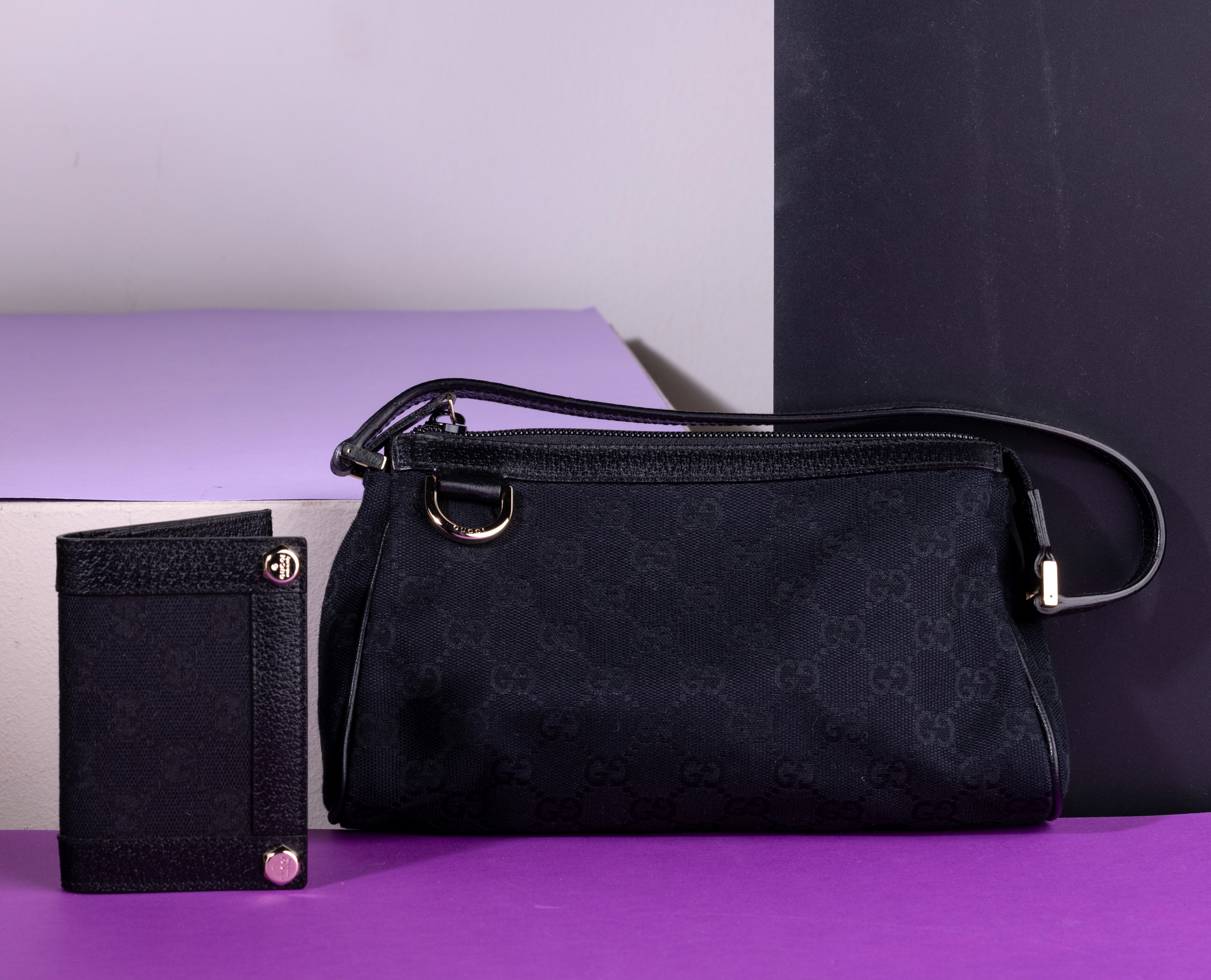 Gucci Borsa Canvas Abbey D-ring a Spalla in Tela Monogram e Pelle con Portafogli Abbinato, Difett...
