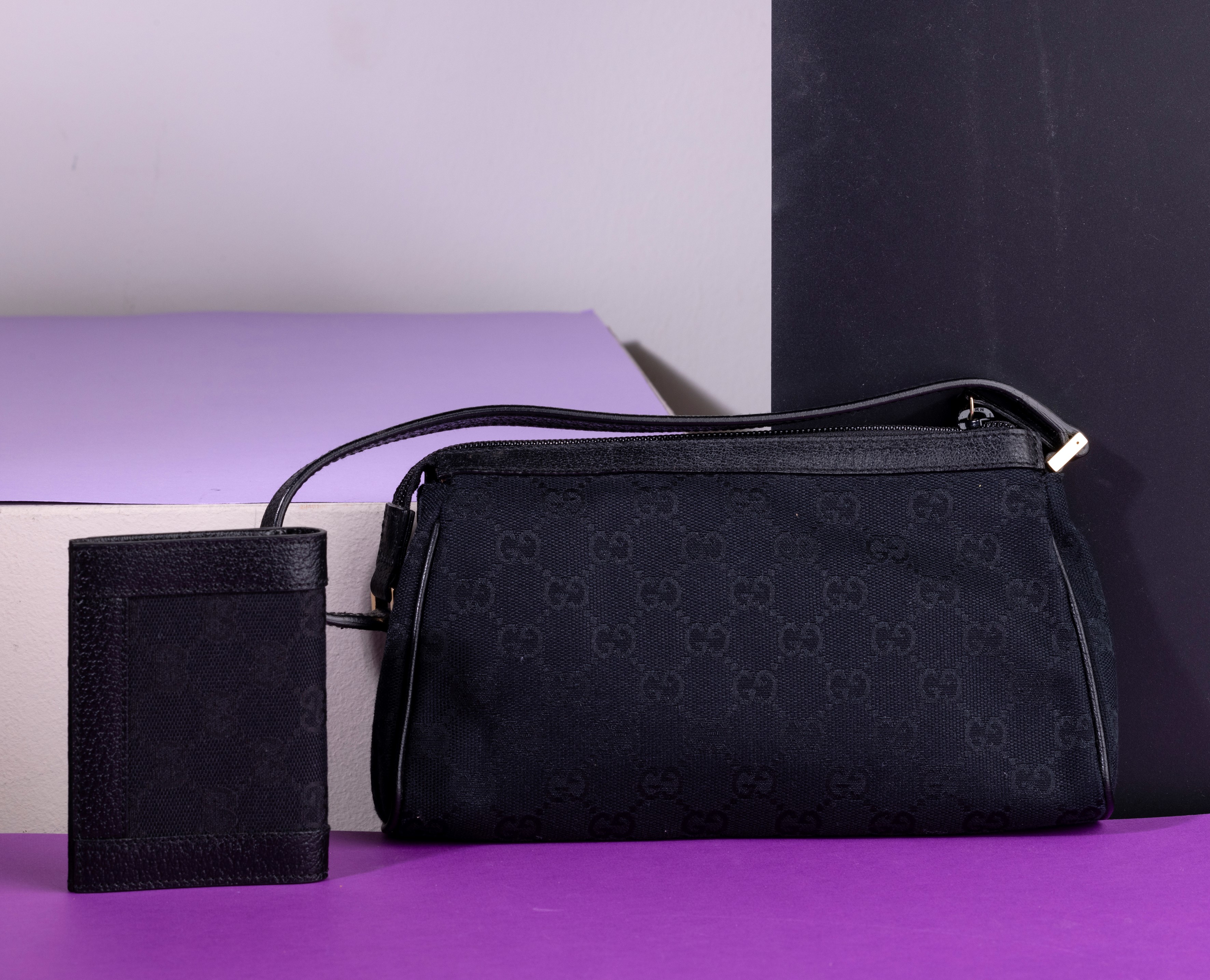 Gucci Borsa Canvas Abbey D-ring a Spalla in Tela Monogram e Pelle con Portafogli Abbinato, Difett...