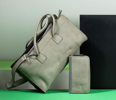 Brunello Cucinelli Borsa in Pelle Edizione Limitata Tomaia con Tracolla, Applicazione di Fasce Br...