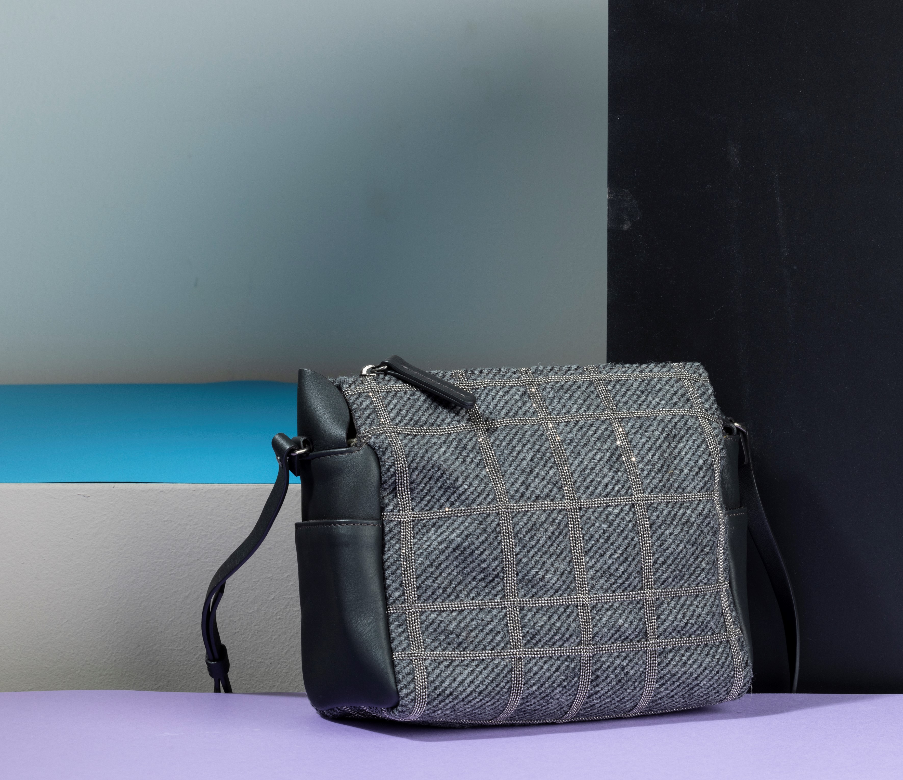 Brunello Cucinelli Borsa in Panno Grigio e Pelle Antracite, Applicazioni Fantasia a Scacchi, Dife...