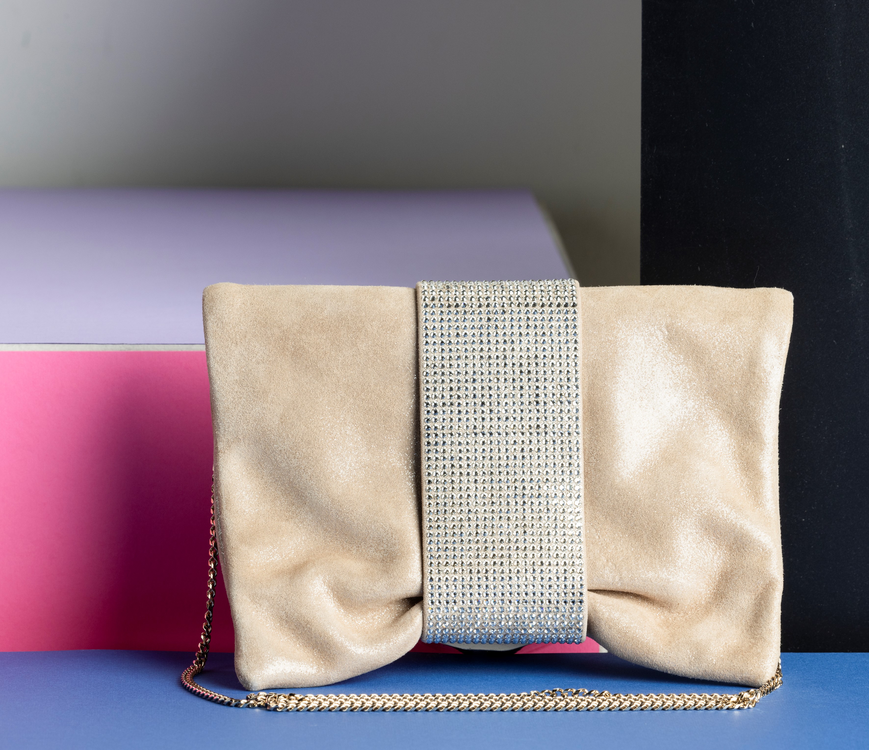 Jimmy Choo Pochette in Pelle con Tracolla, Decorata con Brillantini sulla Chiusura, Difetti, in O...